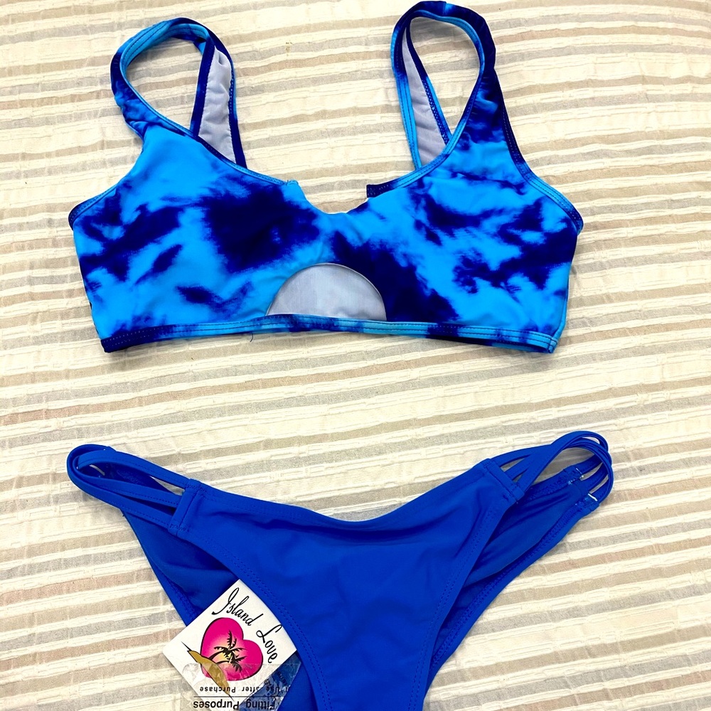 Tie dye blue bikini